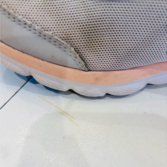 Under Armour Light Gray and Navy Sneakers Women’s size 9 - Picture 10 of 10